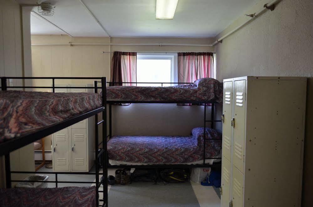 Bent Prop Inn & Hostel Of Alaska - Downtown 安克拉治 外观 照片